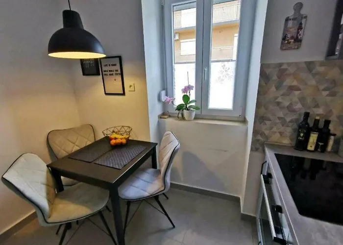 Apartament Gemuetliche 2-schlafzimmer-wohnung Mit Meerblick- By Interhome *