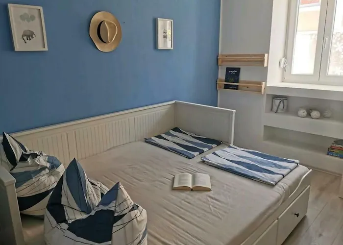 Gemuetliche 2-schlafzimmer-wohnung Mit Meerblick- By Interhome * Crikvenica