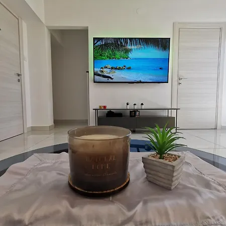 Lägenhet Gemuetliche 2-schlafzimmer-wohnung Mit Meerblick- By Interhome *