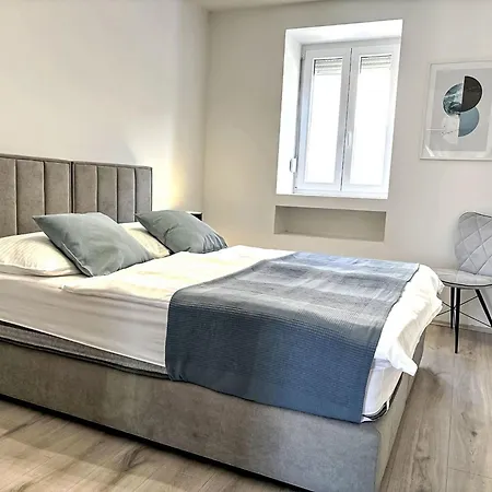 Lägenhet Gemuetliche 2-schlafzimmer-wohnung Mit Meerblick- By Interhome