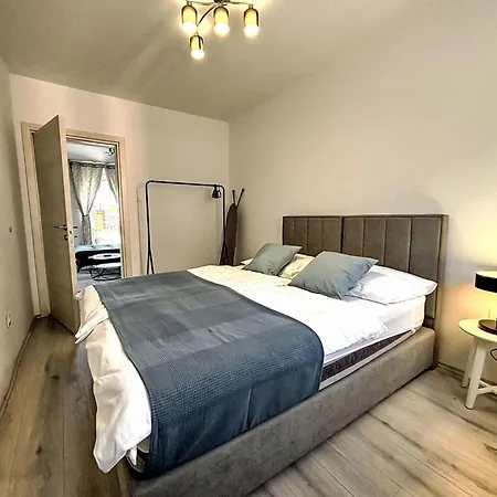 Gemuetliche 2-schlafzimmer-wohnung Mit Meerblick- By Interhome *