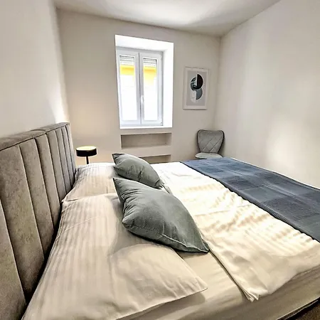 Gemuetliche 2-schlafzimmer-wohnung Mit Meerblick- By Interhome Crikvenica